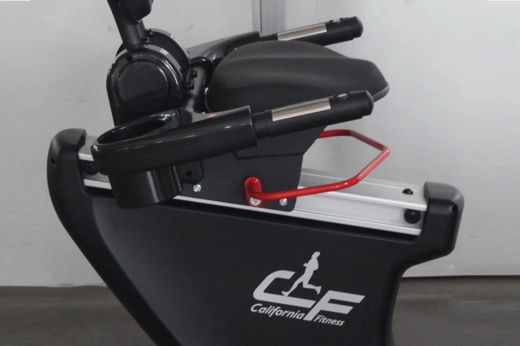 California Fitness R8 Recumbent Exercise Bike