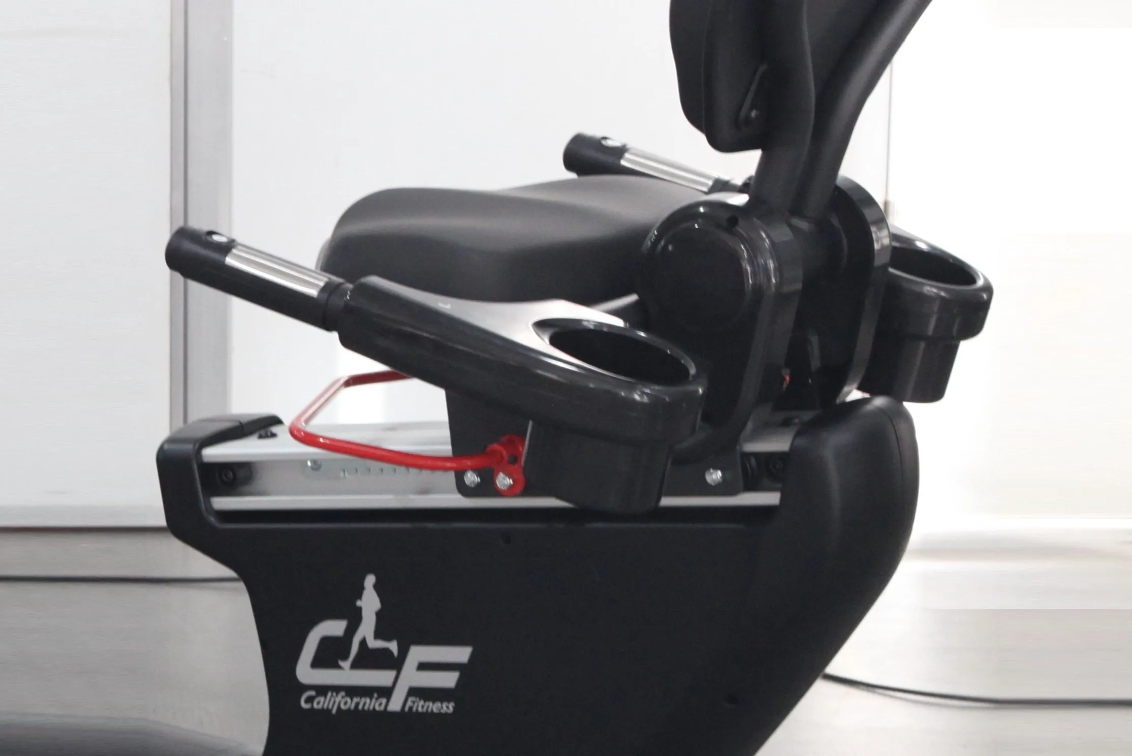 California Fitness R8 Recumbent Exercise Bike