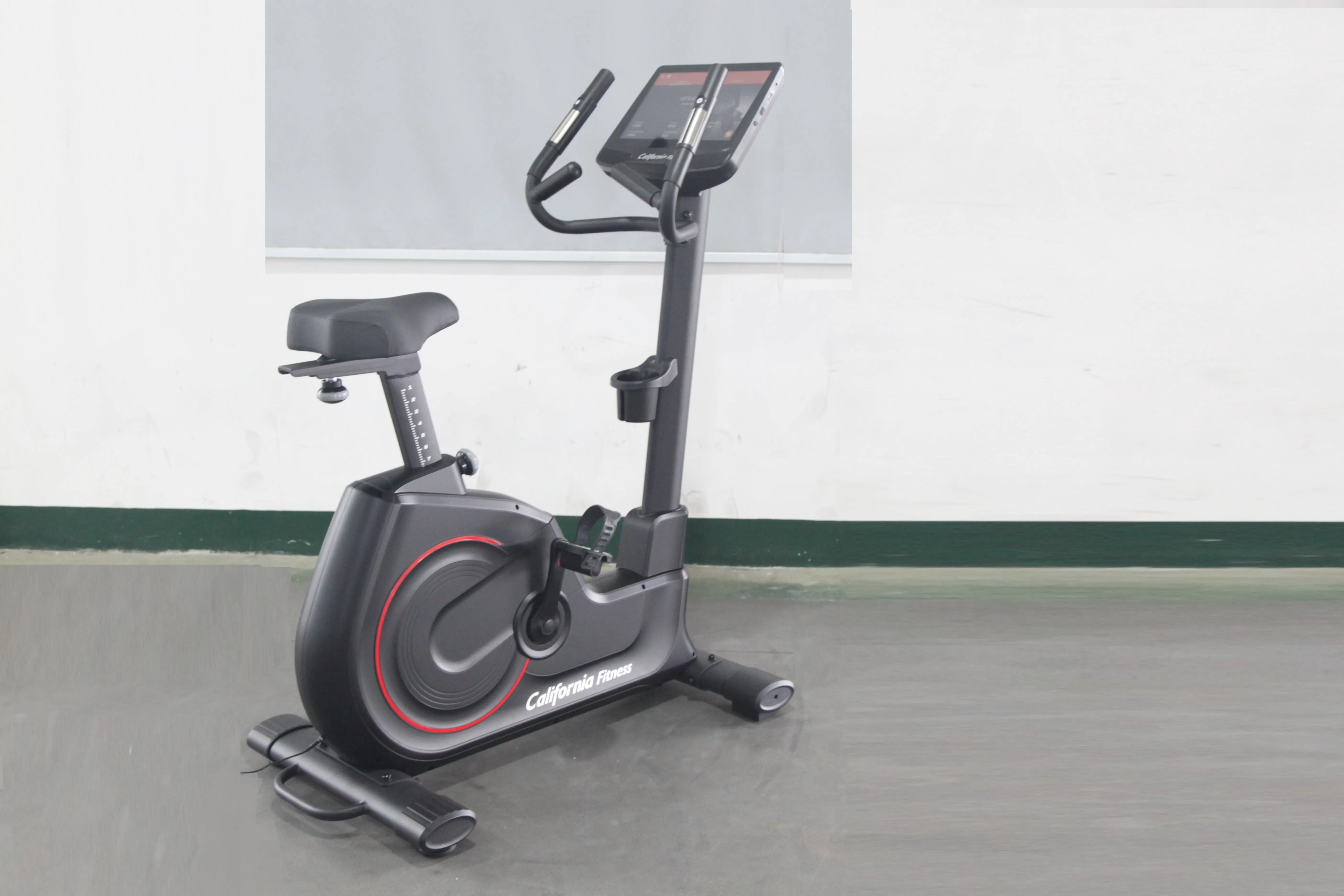 California Fitness U8 Upright Exercise Bike