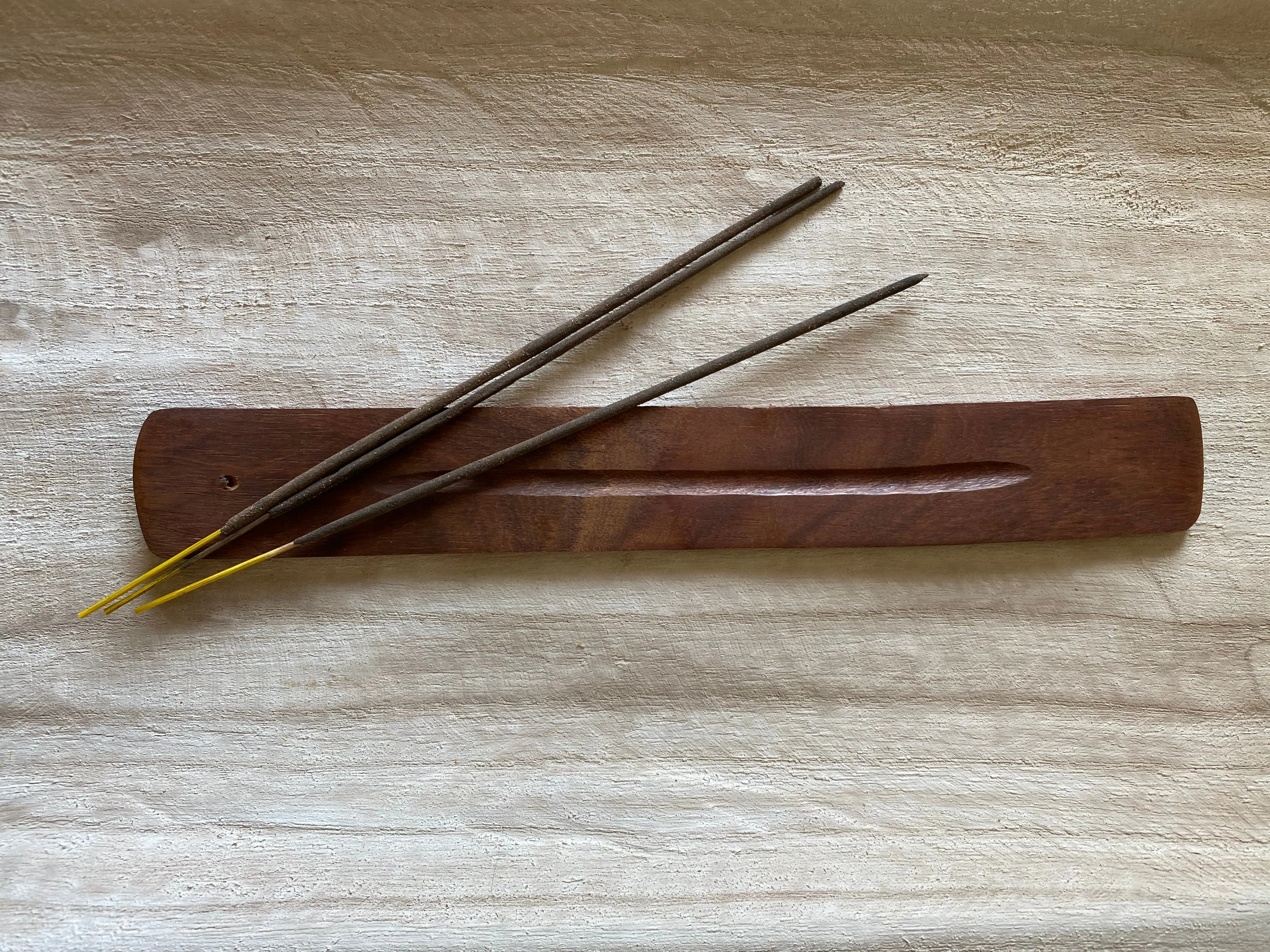 SIMPLE INCENSE HOLDER