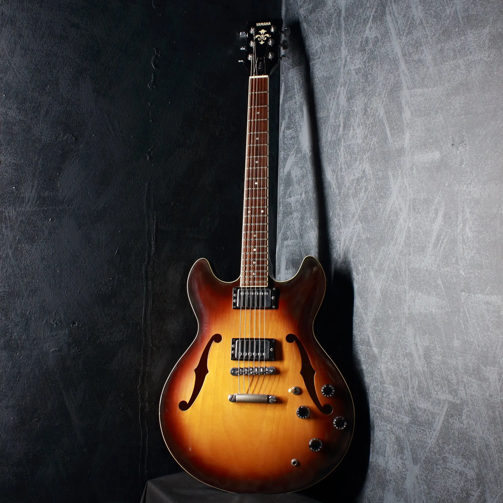 Yamaha SA1100 Super Axe Brown Sunburst 1988